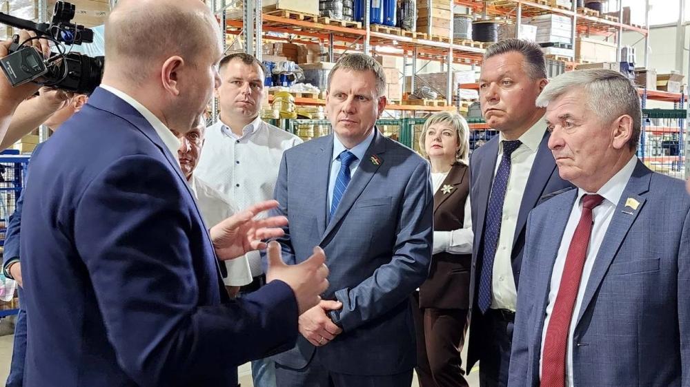 Руководители муниципальных образований Калужской области посетили завод "РЕФКУЛ"